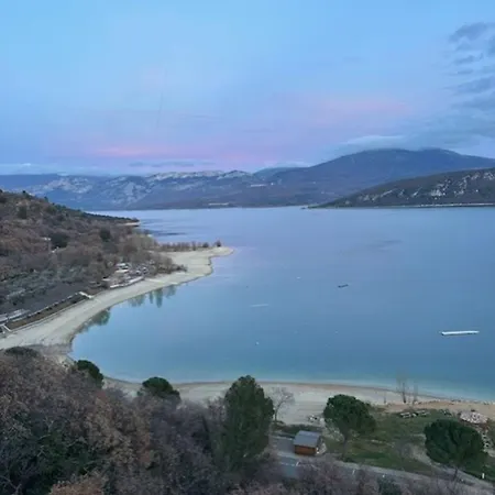 Mazet Du Soleil بيت للعطل *