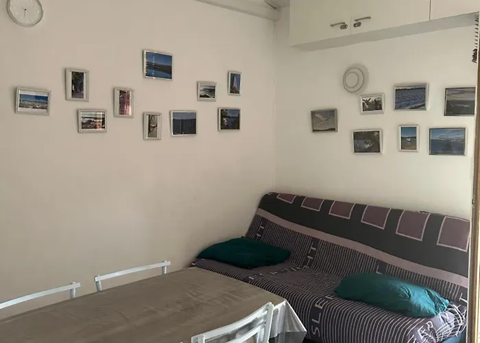 Mazet Du Soleil Hébergement de vacances Saint-Martin-de-Brômes